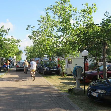 Hotel Centro Turistico La Perla Del Gargano Foce Varano Zewnętrze zdjęcie